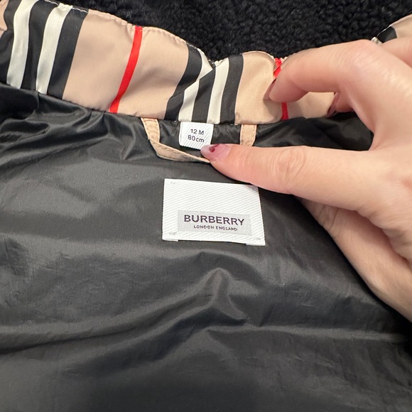 Burberry authentic kids down vest - Picture 2 of 3